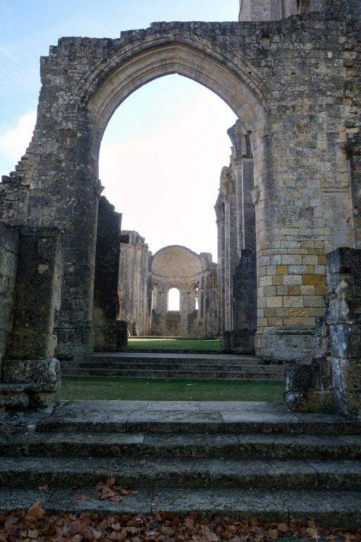 Après la révolution, les bâtiments sont exploités comme carrière de pierres !